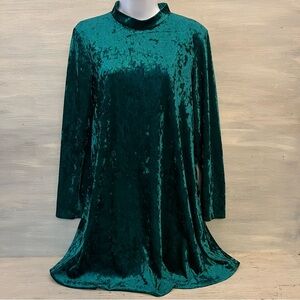 Tiana B. Emerald Green Crushed Velvet Long Sleeve Mini Dress Size 10 GC